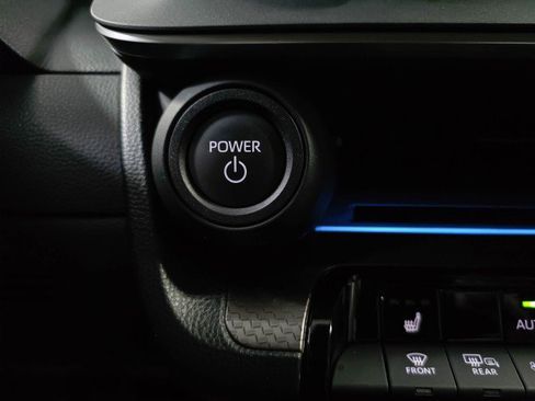 Used 2024 Toyota Prius XLE image 27