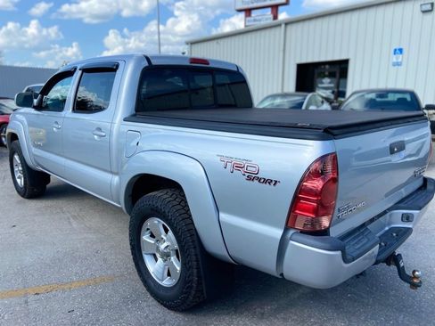 Used 2005 Toyota Tacoma PreRunner RWD image 3