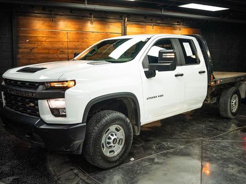 Used 2020 Chevrolet Silverado 2500 W/T w/ WT Convenience Package AWD/4WD image 2