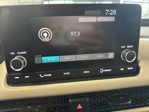 Used 2024 Honda HR-V LX image 41