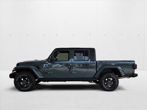 New 2025 Jeep Gladiator Willys image 5