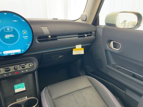 New 2026 MINI Cooper 2-Door Hardtop image 26