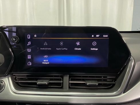 Used 2024 Chevrolet Trax LT FWD image 22