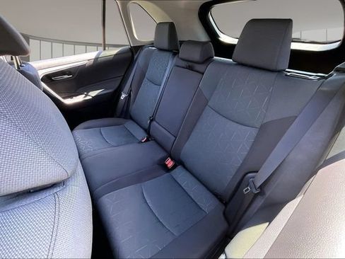 Used 2025 Toyota RAV4 XLE FWD image 20