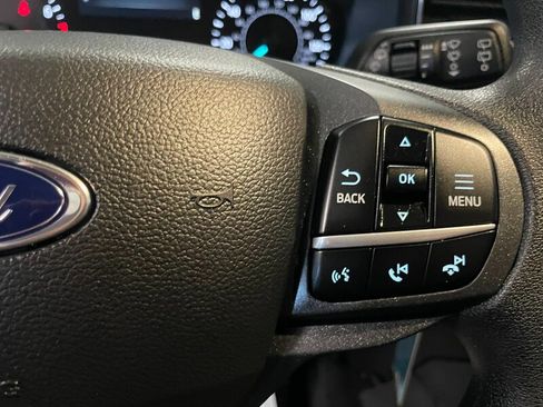 Used 2022 Ford Explorer 4WD w/ Class IV Trailer Tow Package image 11