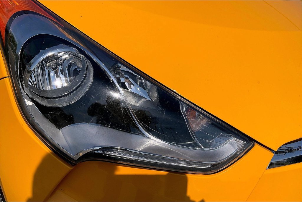 Used 2017 Hyundai Veloster FWD image 33