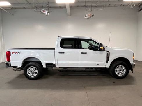 Used 2025 Ford F250 XLT w/ FX4 Off-Road Package image 2