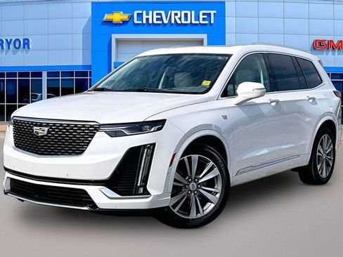 Used 2021 Cadillac XT6 Premium Luxury FWD image 3