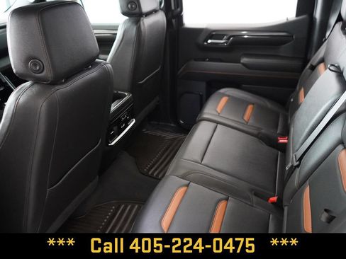 Used 2024 GMC Sierra 1500 AT4 w/ Technology Package AWD/4WD image 32