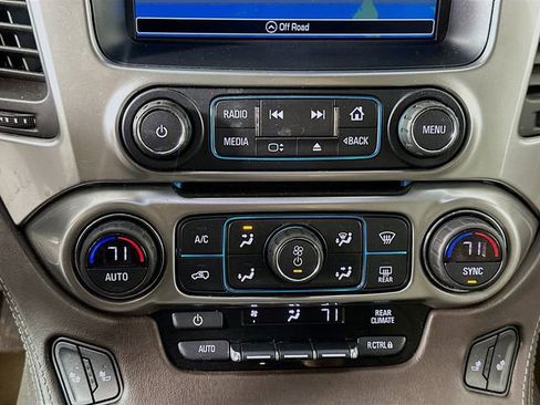 Used 2018 Chevrolet Tahoe LT image 16