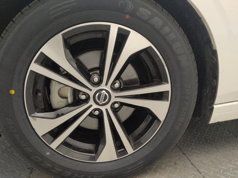 Used 2023 Nissan Sentra SV FWD image 31