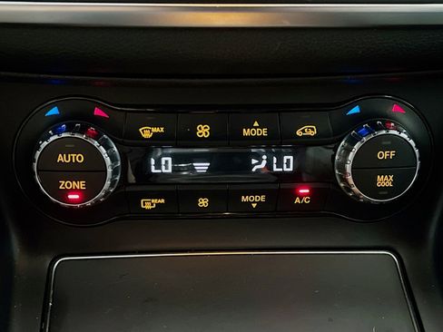 Used 2019 Mercedes-Benz CLA 250 image 12