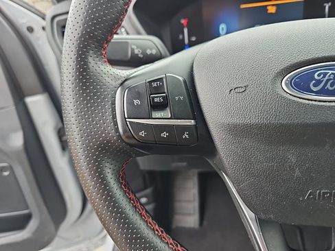 Used 2025 Ford Escape ST-Line Select AWD/4WD image 18