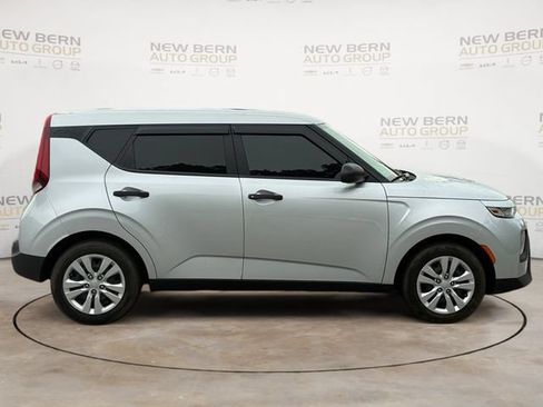 Used 2020 Kia Soul LX FWD image 6