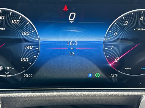 New 2025 Mercedes-Benz GLB 250 4MATIC image 24