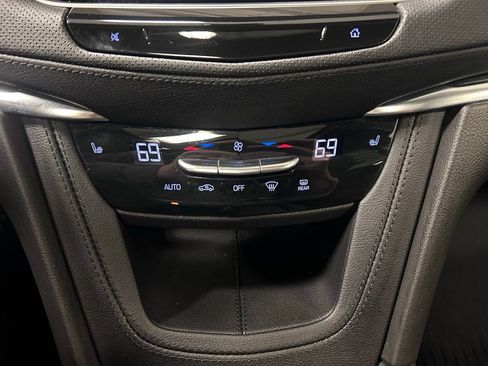 Used 2022 Cadillac XT5 Premium Luxury w/ LPO, Floor Liner Package FWD image 15