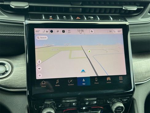 Used 2022 Jeep Grand Cherokee L Overland w/ Advanced Protech Group III image 19