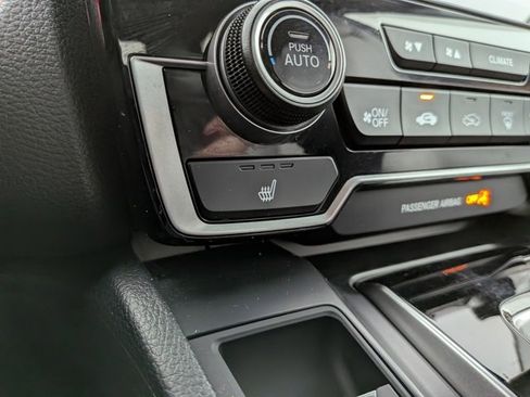 Used 2022 Honda CR-V Touring image 9