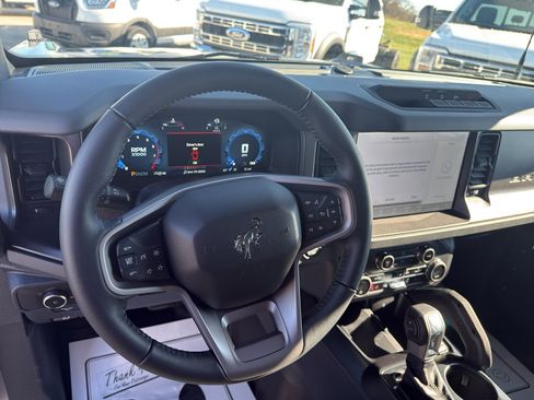New 2025 Ford Bronco Big Bend w/ Black Diamond Package AWD/4WD image 9