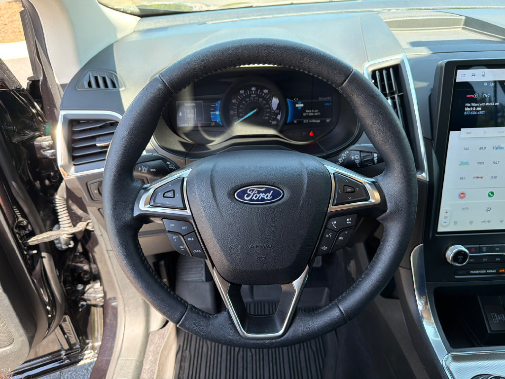 Used 2024 Ford Edge Titanium AWD/4WD image 26