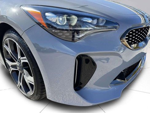 Used 2020 Kia Stinger GT2 image 10