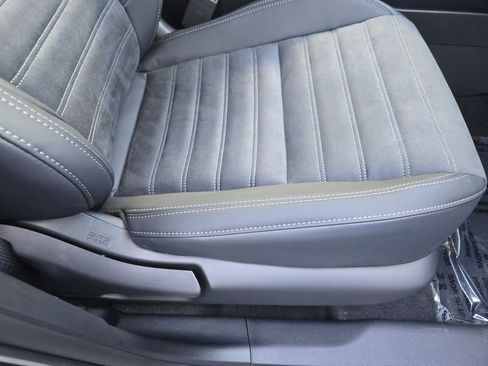 New 2026 Nissan Rogue SL image 28