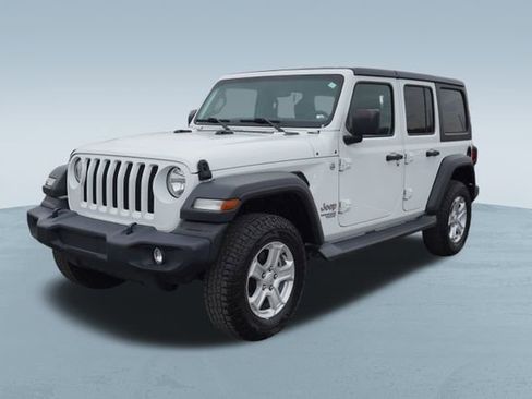 Used 2020 Jeep Wrangler Unlimited Sport S image 3