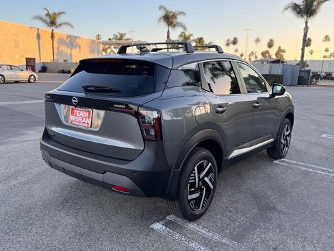 New 2026 Nissan Kicks SV image 7