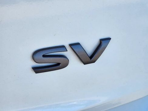Used 2024 Nissan Rogue SV FWD image 12