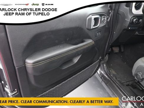 Used 2025 Jeep Wrangler Unlimited Sahara w/ Safety Group AWD/4WD image 13