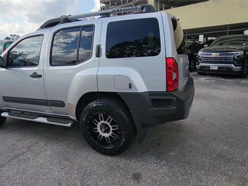 Used 2015 Nissan Xterra S image 6