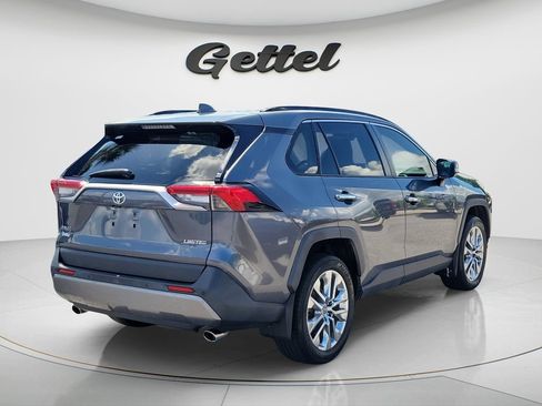 Used 2019 Toyota RAV4 Limited w/ Cold Weather Package FWD image 5
