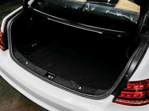 Used 2017 Mercedes-Benz E 400 4MATIC Coupe image 52