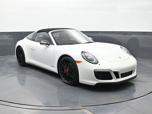 Certified 2018 Porsche 911 Targa 4 GTS AWD/4WD image 21