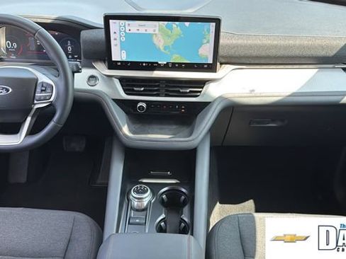 Used 2025 Ford Explorer Active RWD image 7