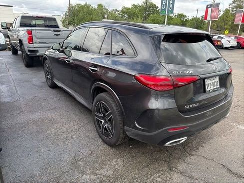 Used 2024 Mercedes-Benz GLC 300 4MATIC image 2