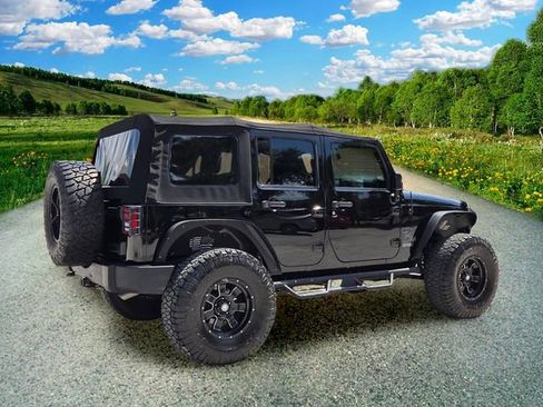 Used 2018 Jeep Wrangler Unlimited Sport S AWD/4WD image 6
