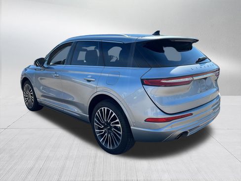 Used 2021 Lincoln Corsair Reserve w/ Equipment Group 201A AWD/4WD image 7