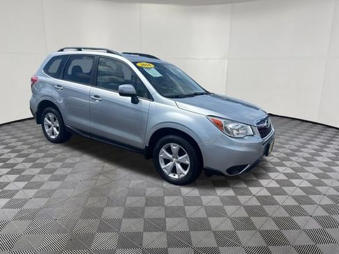 Used 2016 Subaru Forester 2.5i Premium w/ All-Weather Package AWD/4WD image 7