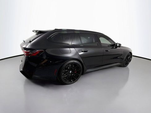 New 2027 BMW M5 Touring AWD/4WD image 4