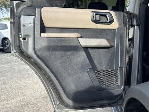 Used 2022 Ford Bronco Wildtrak image 14