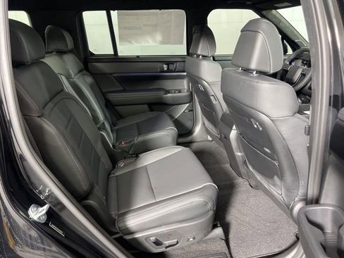 New 2026 Hyundai Santa Fe Calligraphy AWD/4WD image 13