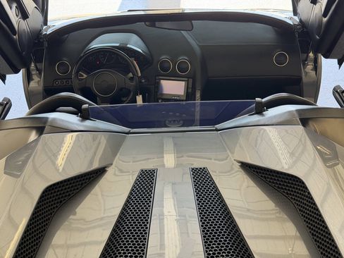 Used 2006 Lamborghini Murcielago Roadster AWD/4WD image 27