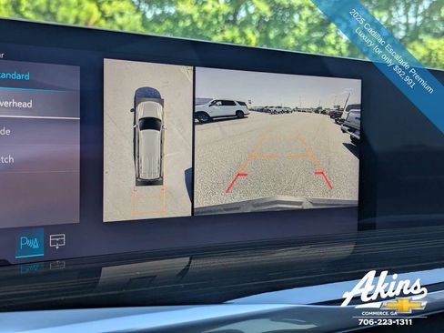 Used 2025 Cadillac Escalade Premium Luxury AWD/4WD image 23
