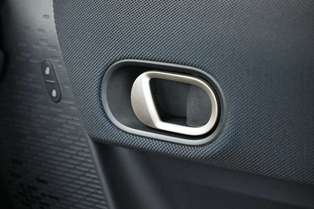 New 2026 MINI Cooper 2-Door Hardtop FWD image 39