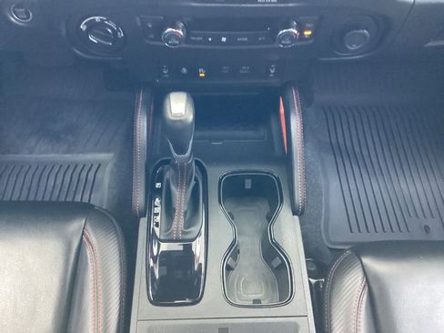 Used 2023 Nissan Frontier PRO-4X w/ Pro-4X Premium Package image 16