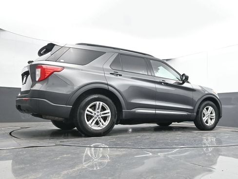 Used 2020 Ford Explorer XLT w/ Comfort Package AWD/4WD image 42