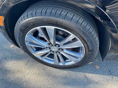 Certified 2025 Cadillac XT5 Premium Luxury image 39