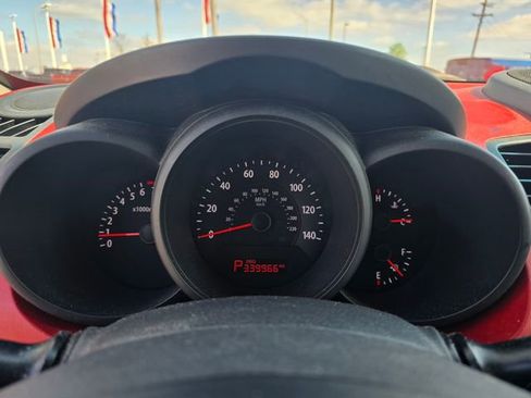 Used 2010 Kia Soul Sport FWD image 25