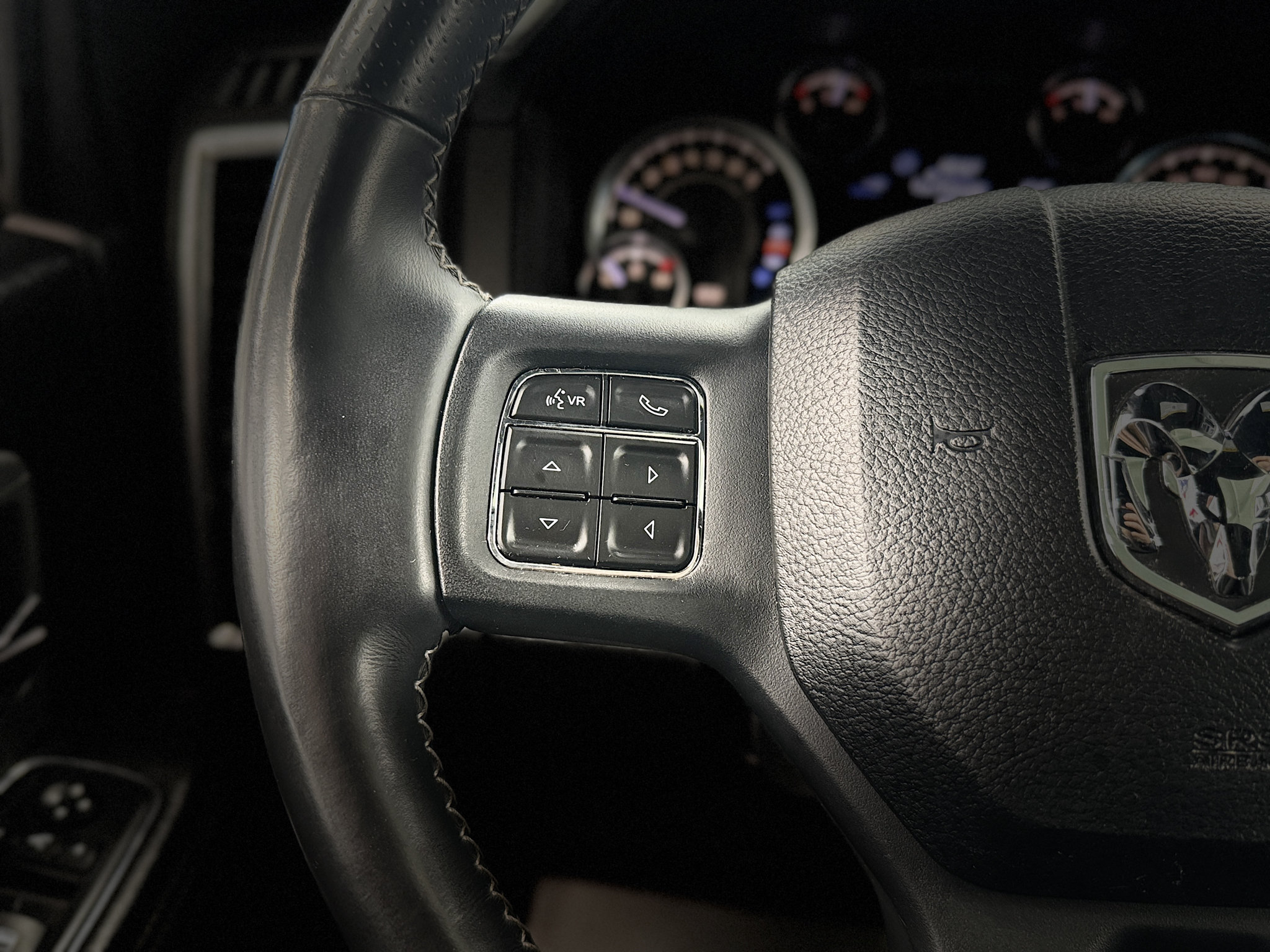 Used 2018 RAM 2500 Power Wagon w/ Leather & Luxury Group AWD/4WD image 17